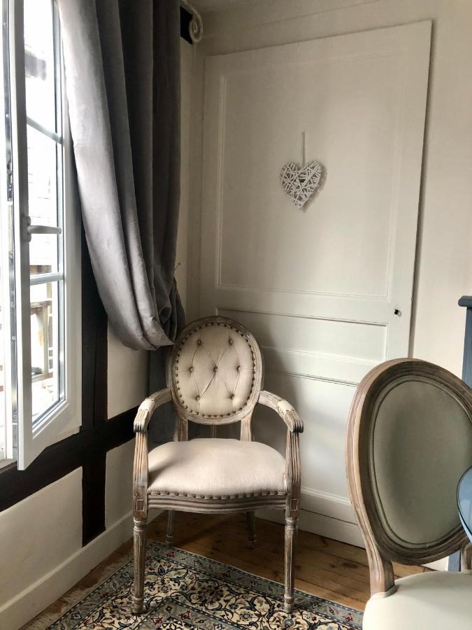 La Parenthese Du Capucin Apartamento Honfleur Exterior foto