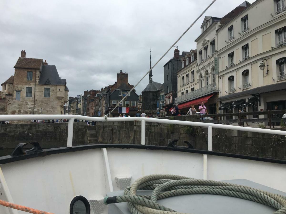 La Parenthese Du Capucin Apartamento Honfleur Exterior foto