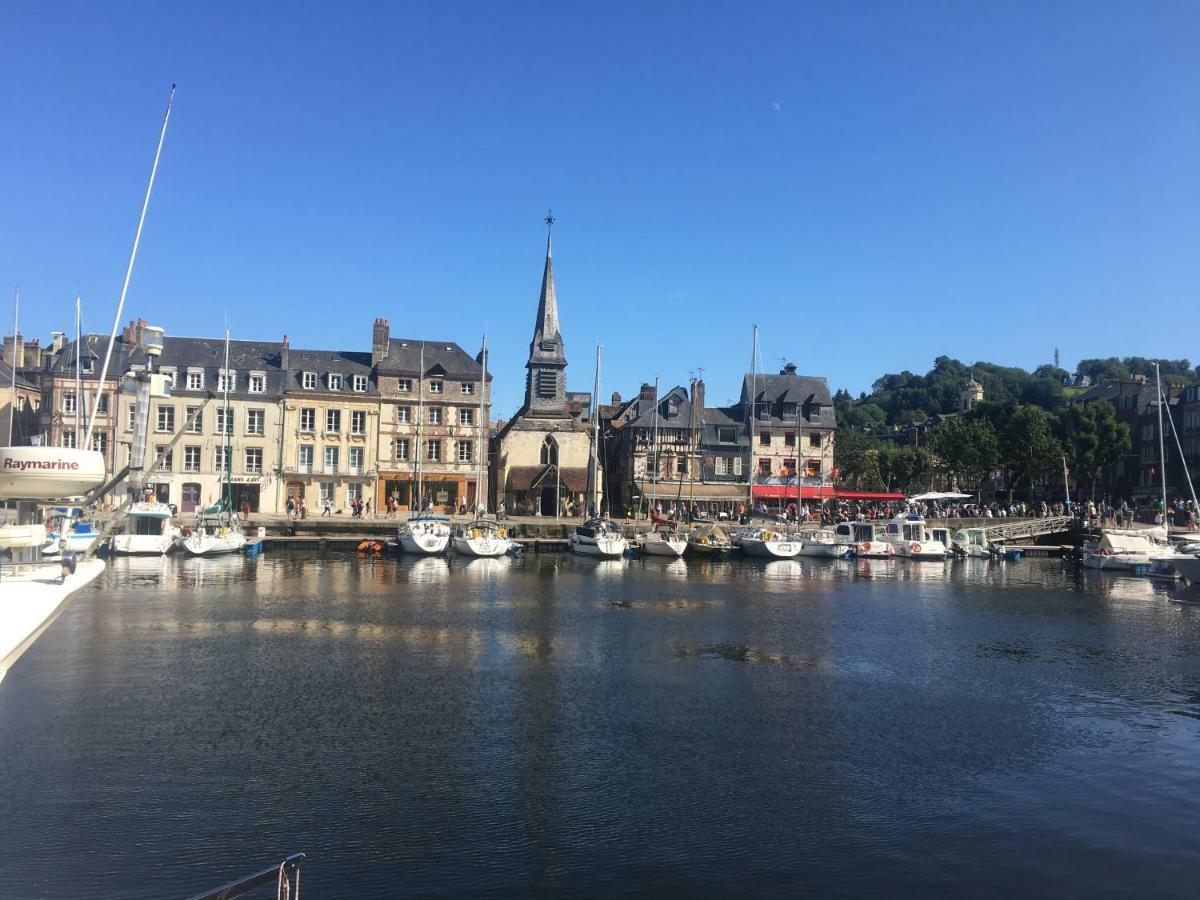 La Parenthese Du Capucin Apartamento Honfleur Exterior foto